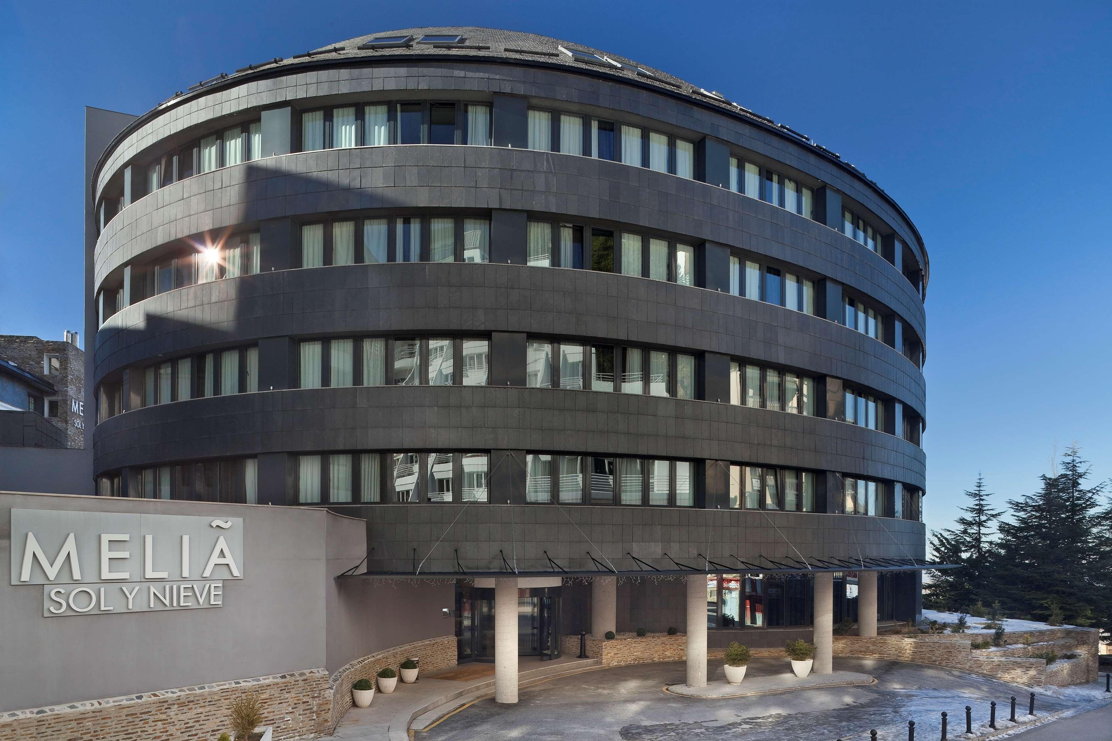 Hotel Melia Sol Y Nieve Sierra Nevada Exterior foto