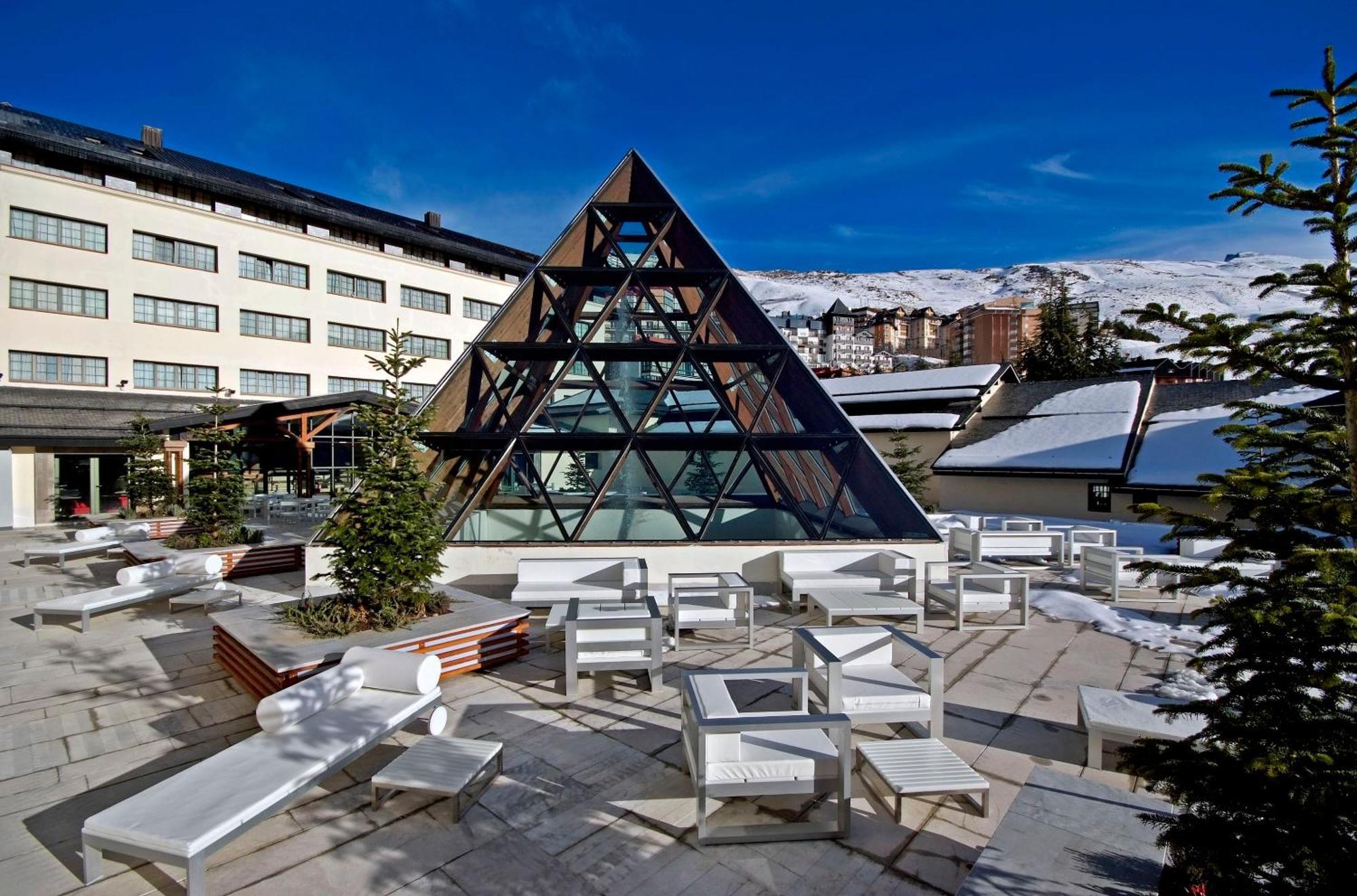 Hotel Melia Sol Y Nieve Sierra Nevada Exterior foto